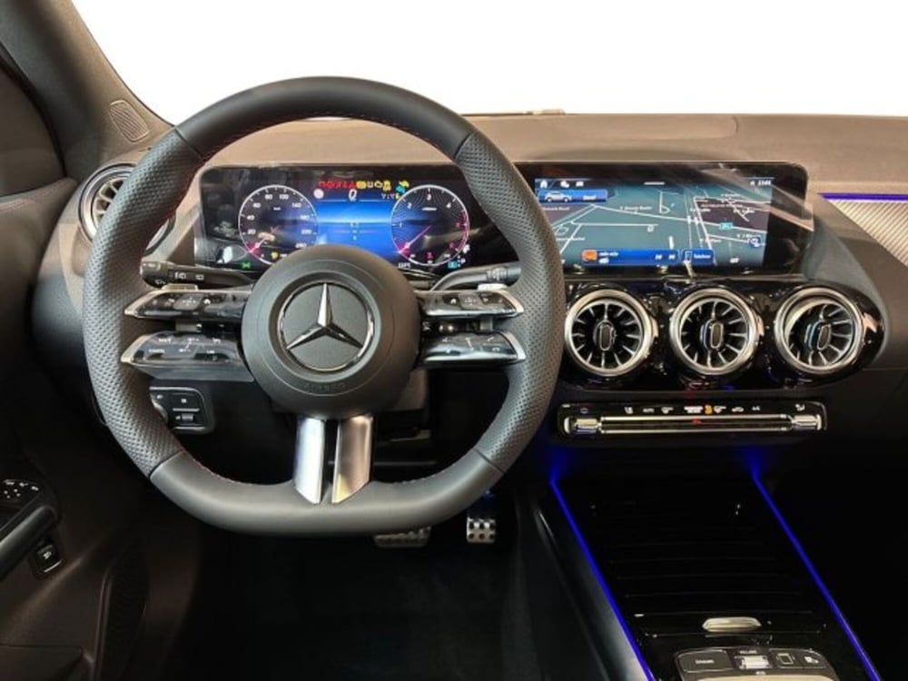 Mercedes-Benz GLA SUV nuova a Bologna (14)