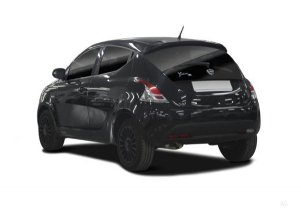 Lancia Ypsilon usata a Varese (6)