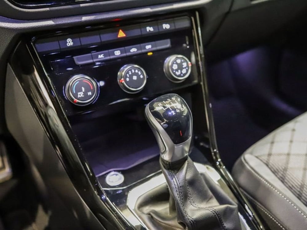 Volkswagen T-Roc usata a Milano (8)