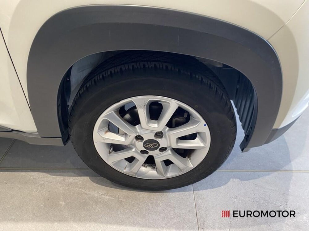 Mahindra KUV100 usata a Bari (5)