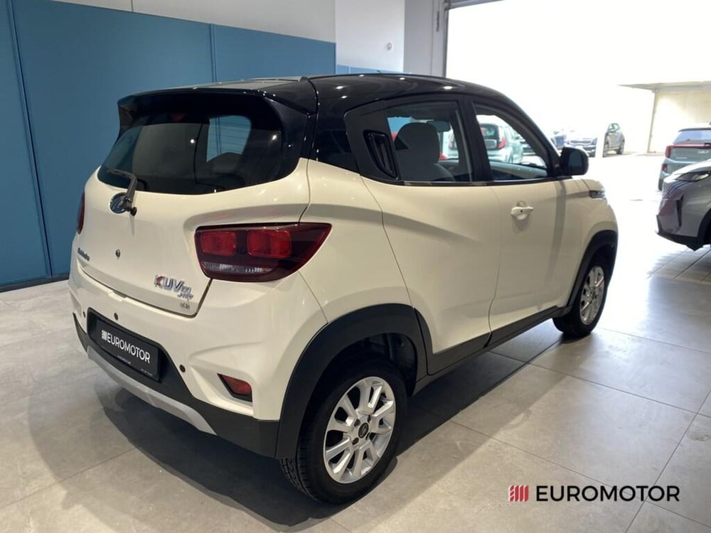 Mahindra KUV100 usata a Bari (8)