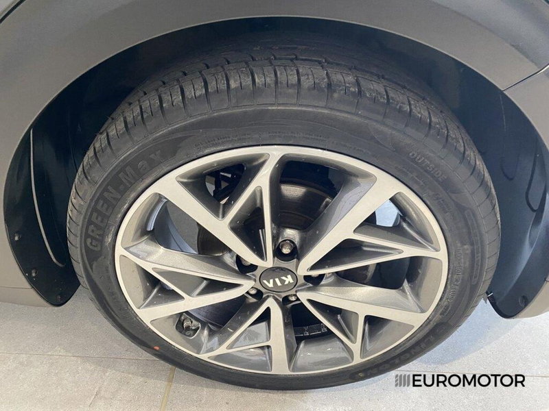Kia Niro usata a Bari (5)