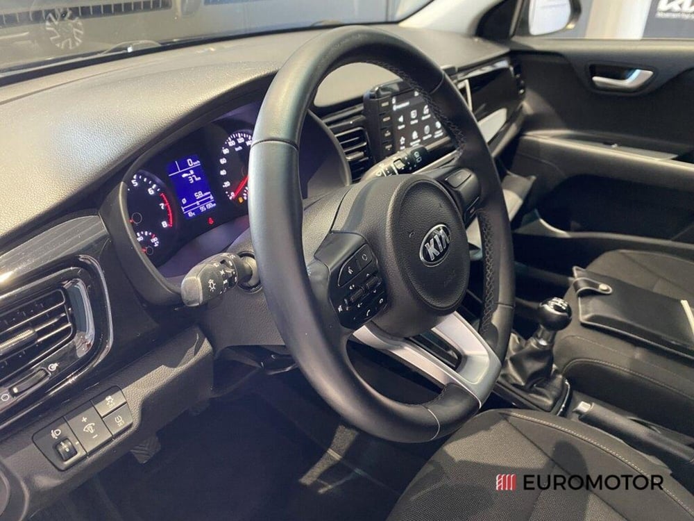 Kia Rio usata a Bari (12)