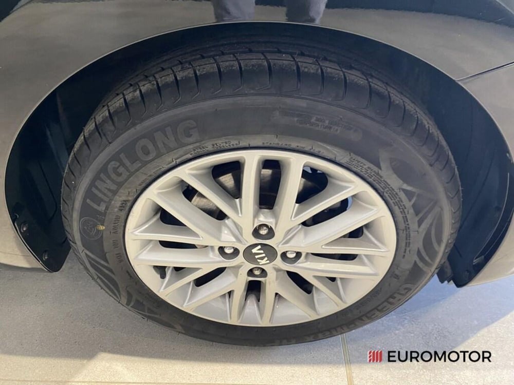 Kia Rio usata a Bari (5)