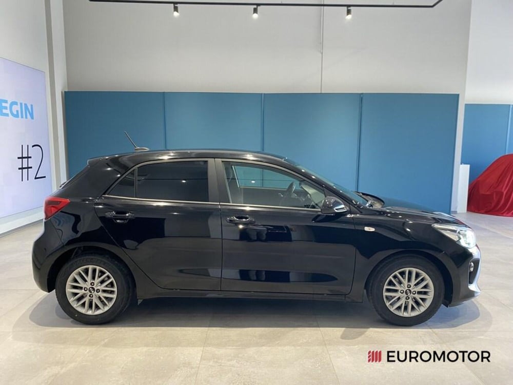 Kia Rio usata a Bari (6)