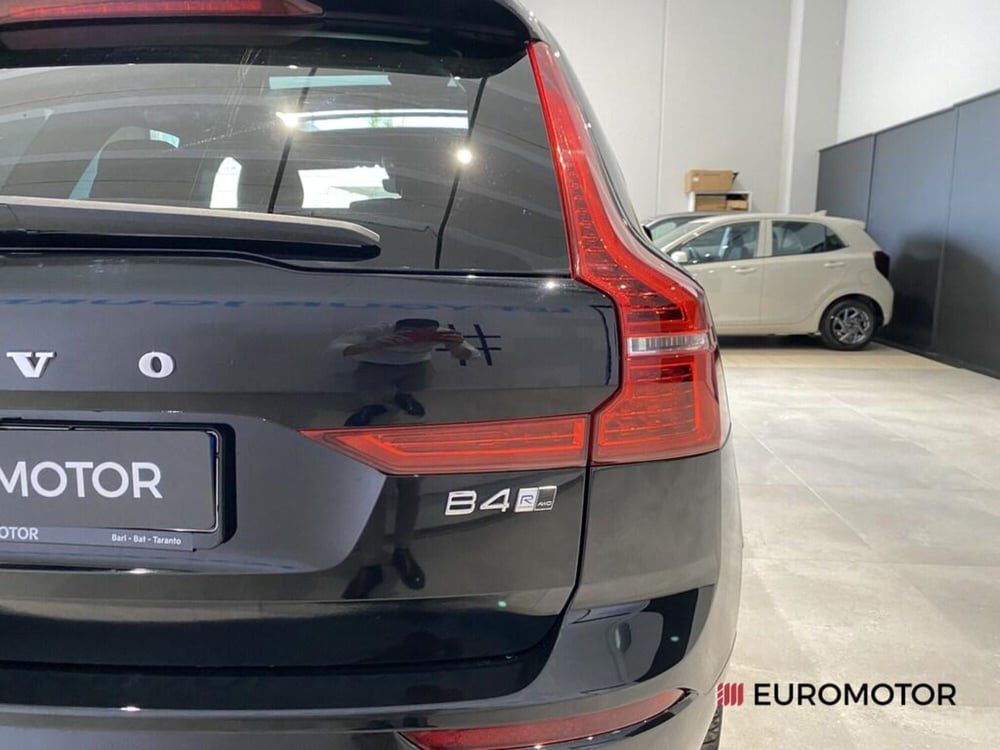 Volvo XC60 usata a Bari (10)