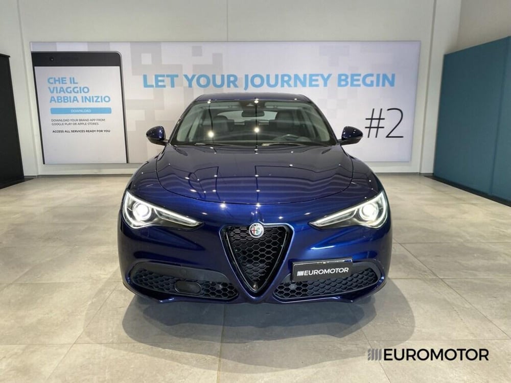 Alfa Romeo Stelvio usata a Bari (2)