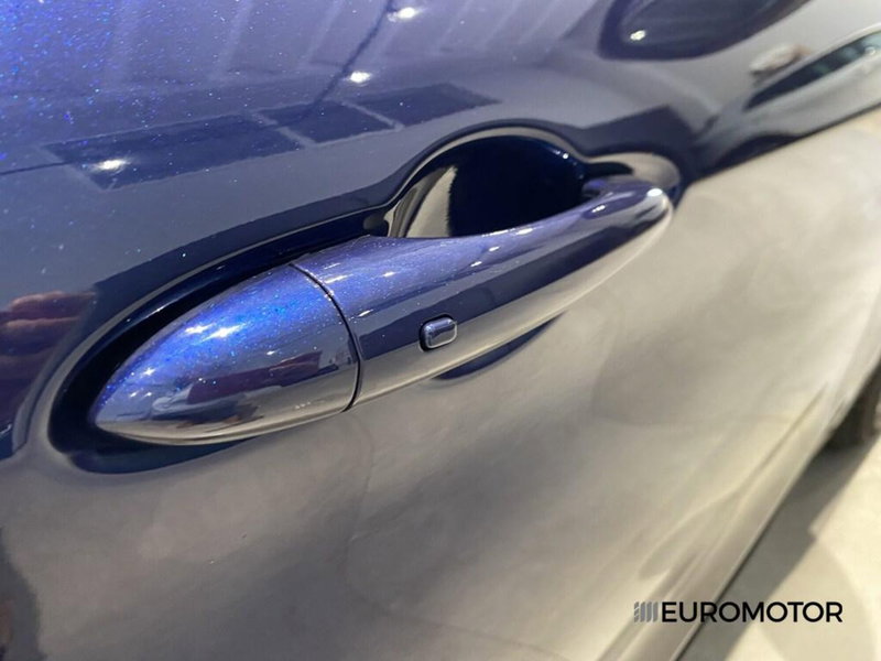 Alfa Romeo Stelvio usata a Bari (7)