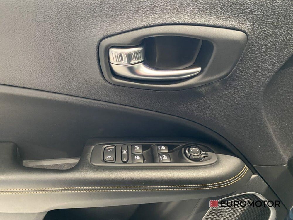 Jeep Compass usata a Bari (14)