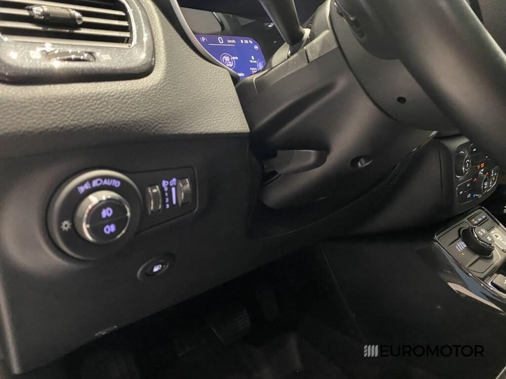 Jeep Compass usata a Bari (15)