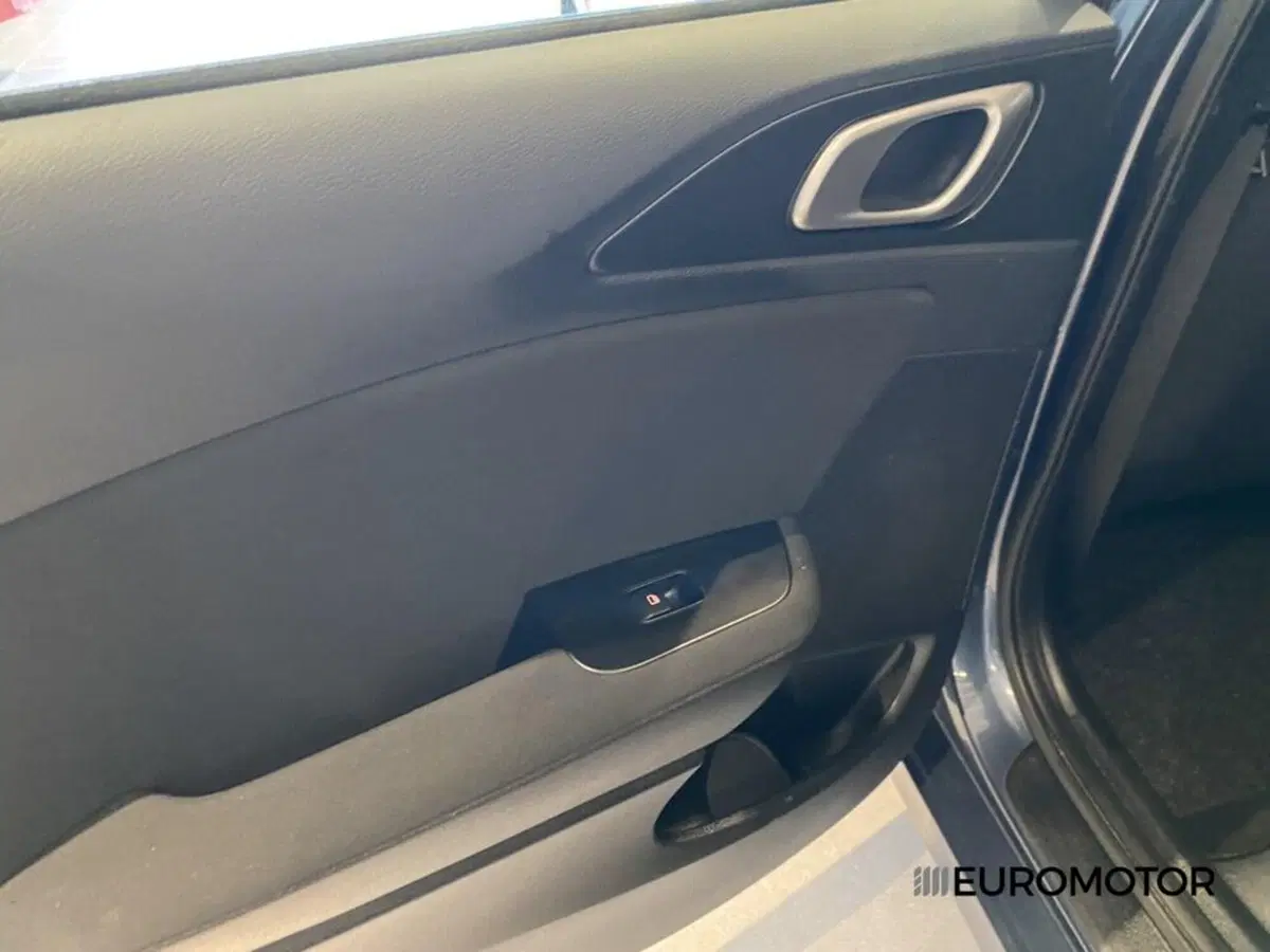 Kia Ceed Sport Wagon usata a Bari (15)