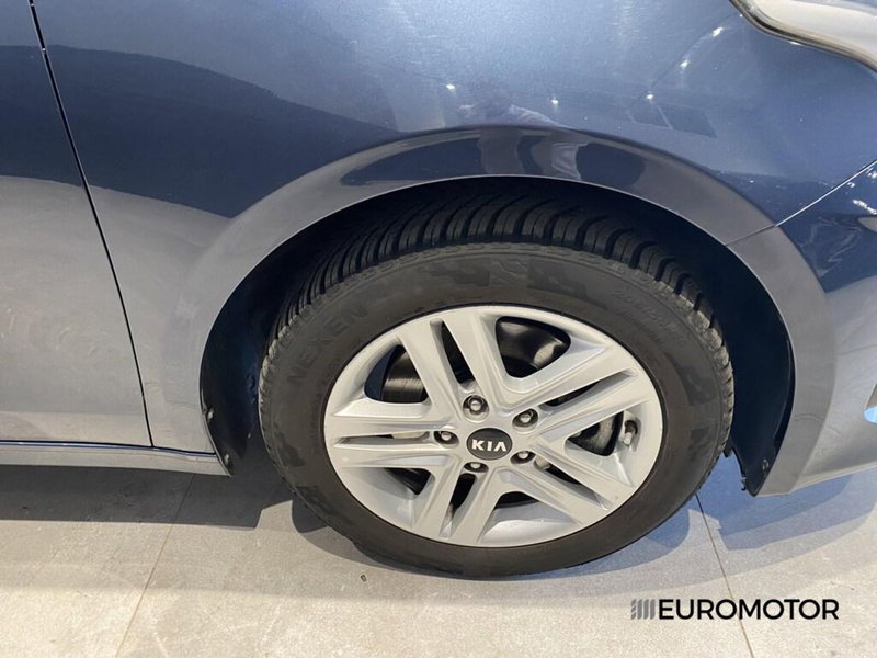 Kia Ceed Sport Wagon usata a Bari (5)