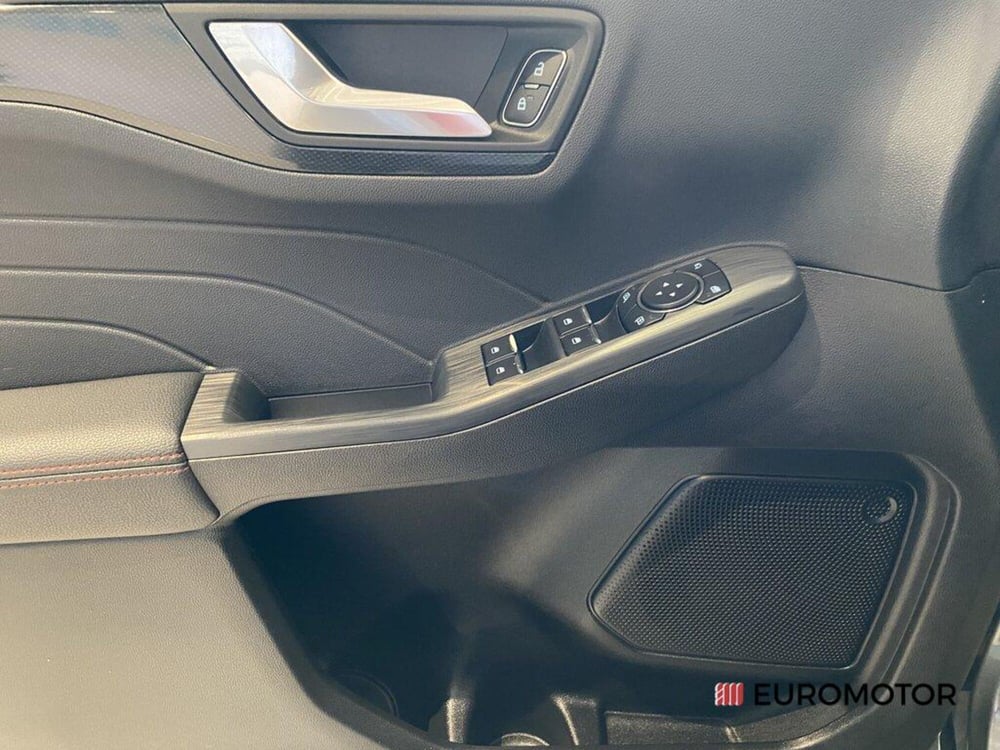 Ford Kuga usata a Bari (13)