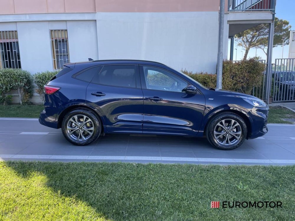 Ford Kuga usata a Bari (4)