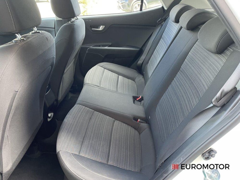 Kia Stonic usata a Bari (10)