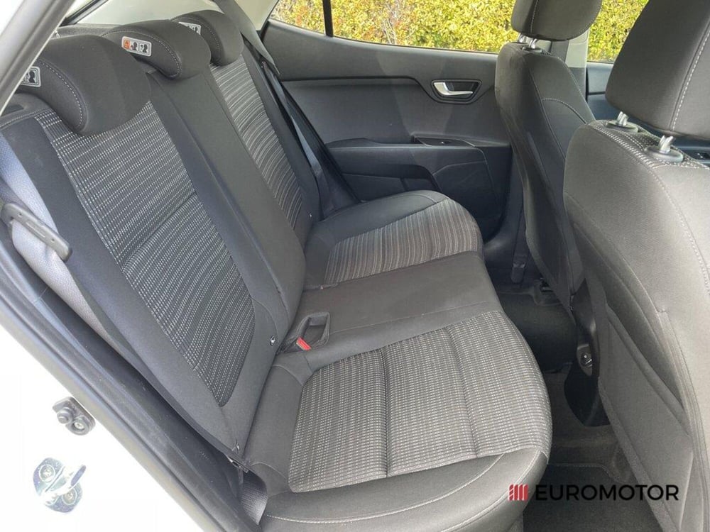 Kia Stonic usata a Bari (11)