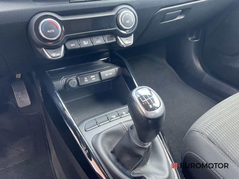 Kia Stonic usata a Bari (15)