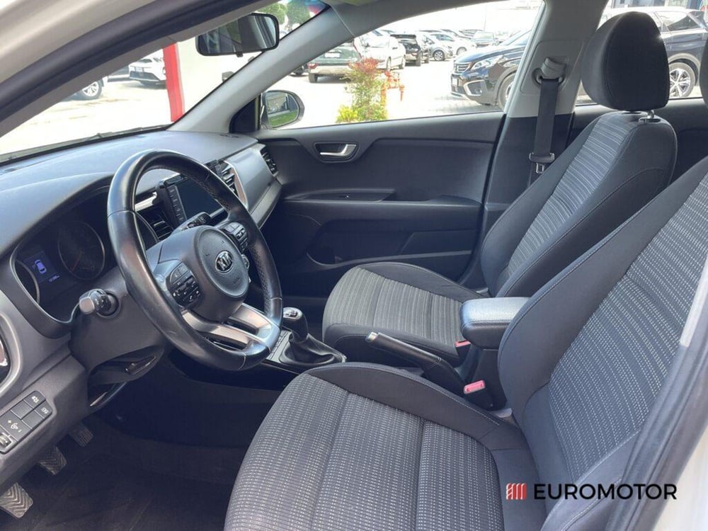 Kia Stonic usata a Bari (9)