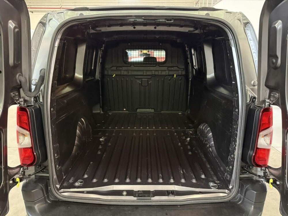 Toyota Proace City Furgone usata a Monza e Brianza (10)