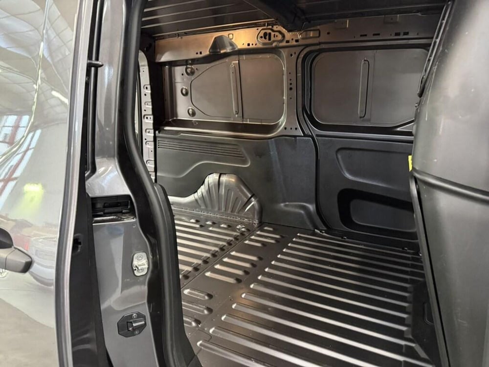 Toyota Proace City Furgone usata a Monza e Brianza (9)