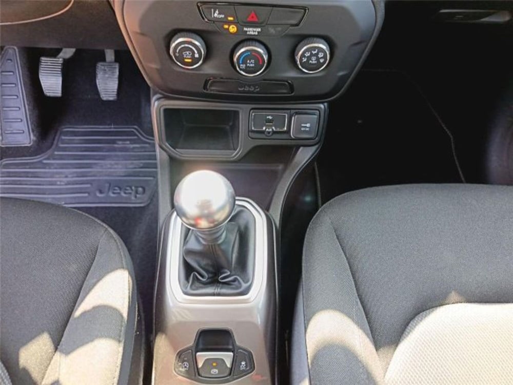 Jeep Renegade usata a Bari (18)