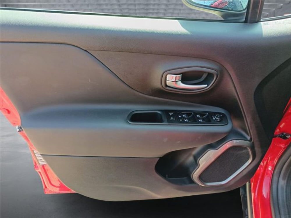 Jeep Renegade usata a Bari (9)