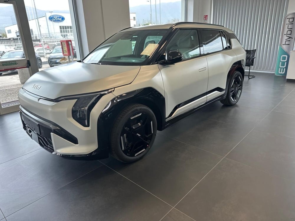 Kia EV3 nuova a Napoli (10)