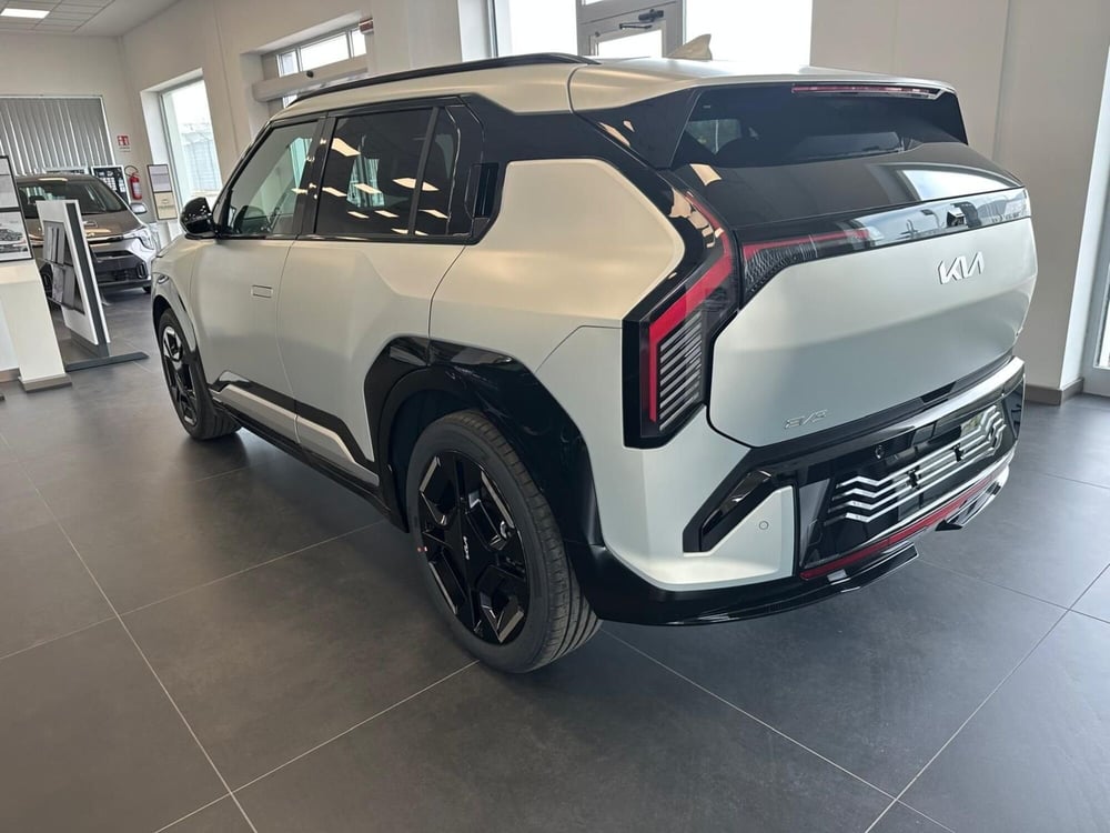 Kia EV3 nuova a Napoli (6)