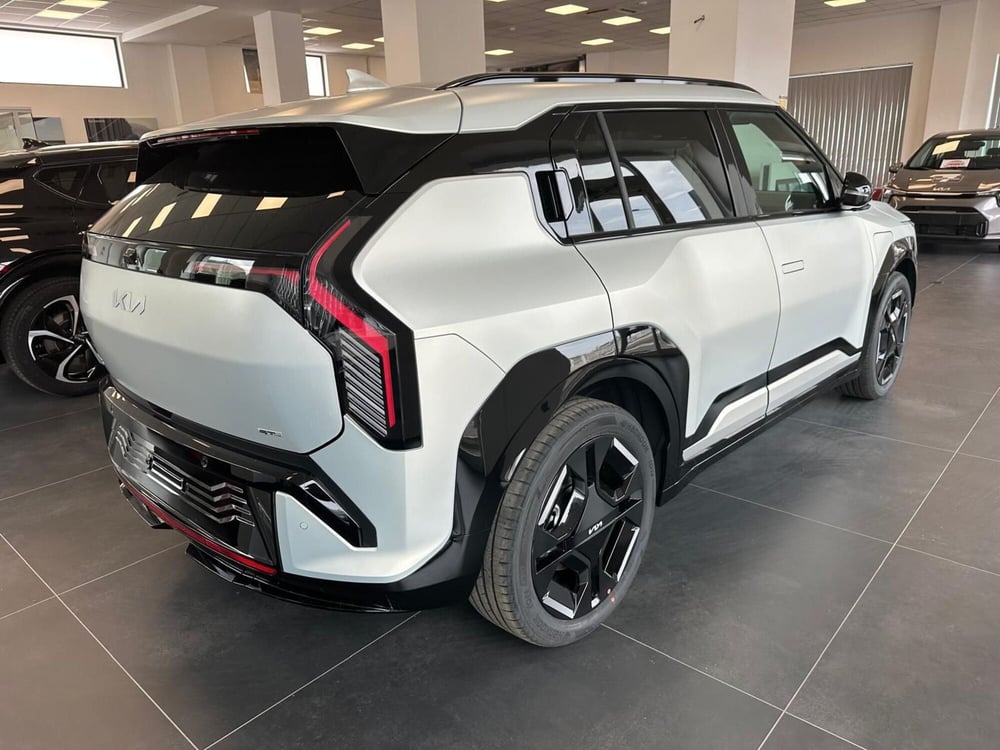 Kia EV3 nuova a Napoli (7)