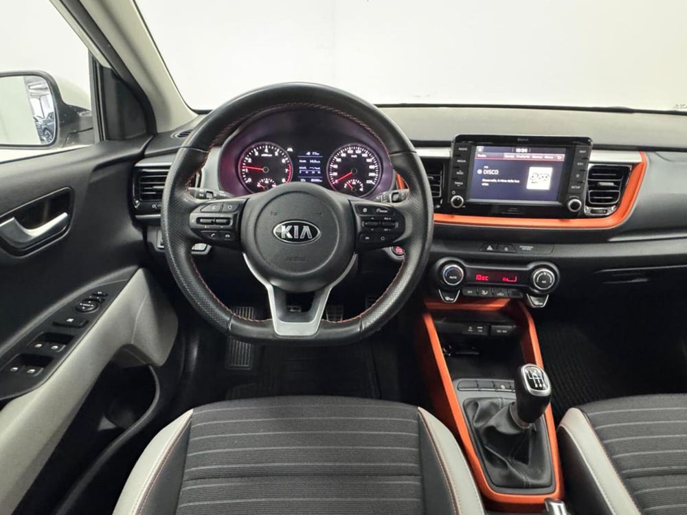 Kia Stonic usata a Como (11)