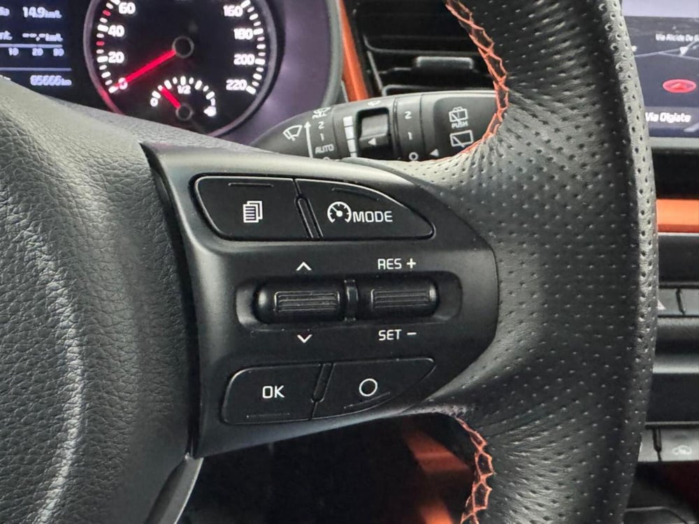 Kia Stonic usata a Como (12)