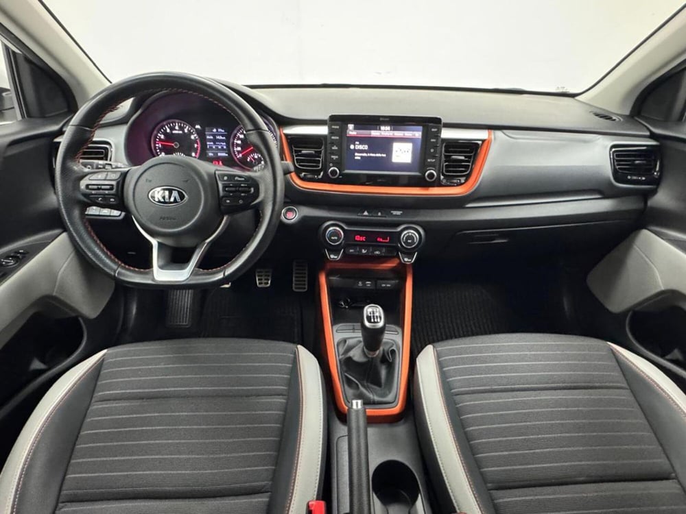Kia Stonic usata a Como (4)