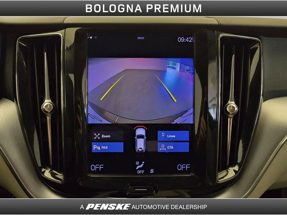 Volvo XC60 usata a Bologna (11)
