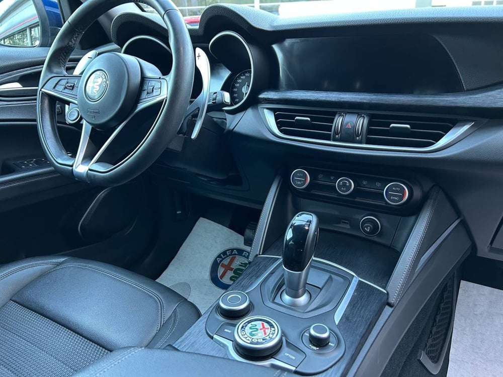 Alfa Romeo Stelvio usata a Ancona (12)