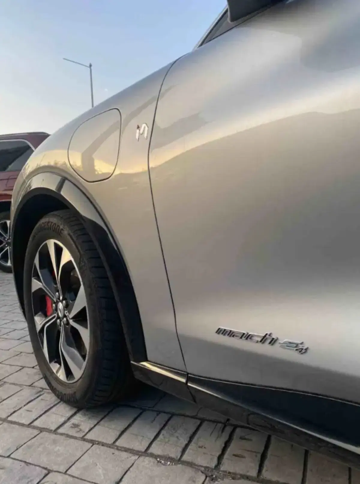 Ford Mustang Mach-E usata a Latina (6)