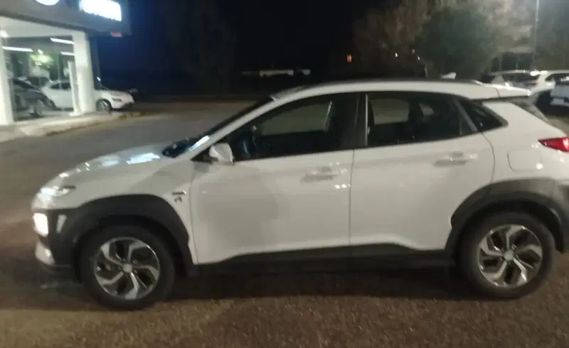 Hyundai Kona usata a Latina