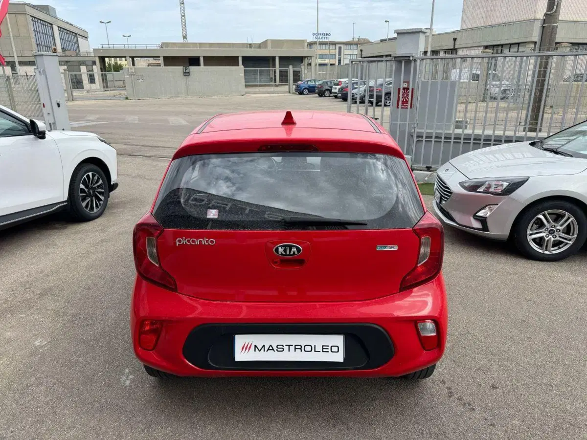 Kia Picanto usata a Lecce (9)