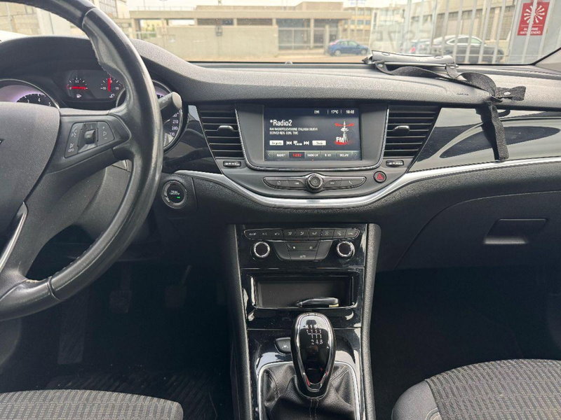 Opel Astra usata a Lecce (14)