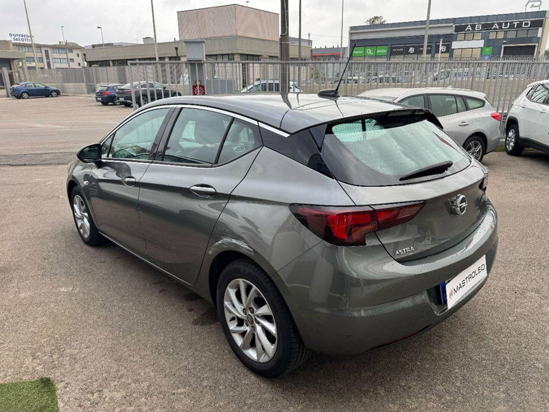 Opel Astra usata a Lecce (4)