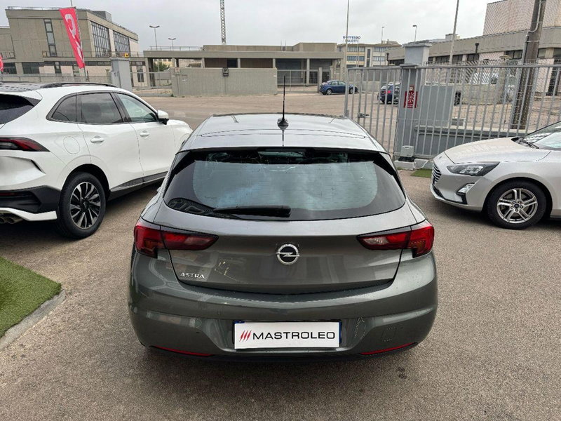 Opel Astra usata a Lecce (5)