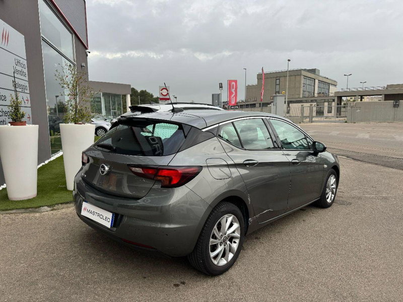 Opel Astra usata a Lecce (6)