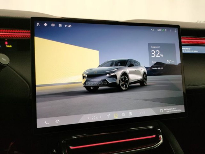 Lotus Eletre nuova a Modena (19)