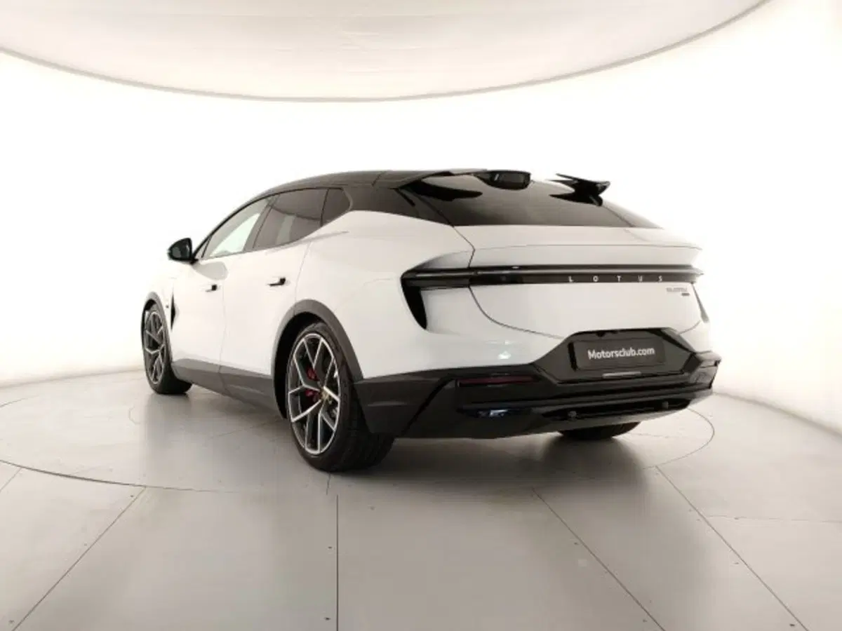 Lotus Eletre nuova a Modena (4)