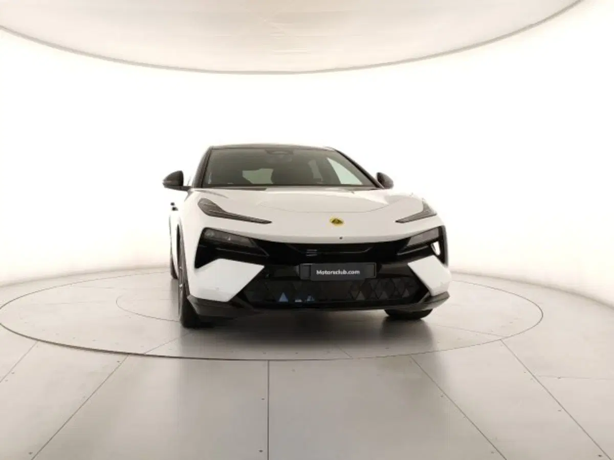 Lotus Eletre nuova a Modena (8)