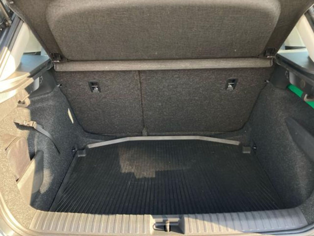 Skoda Kamiq usata a Novara (5)