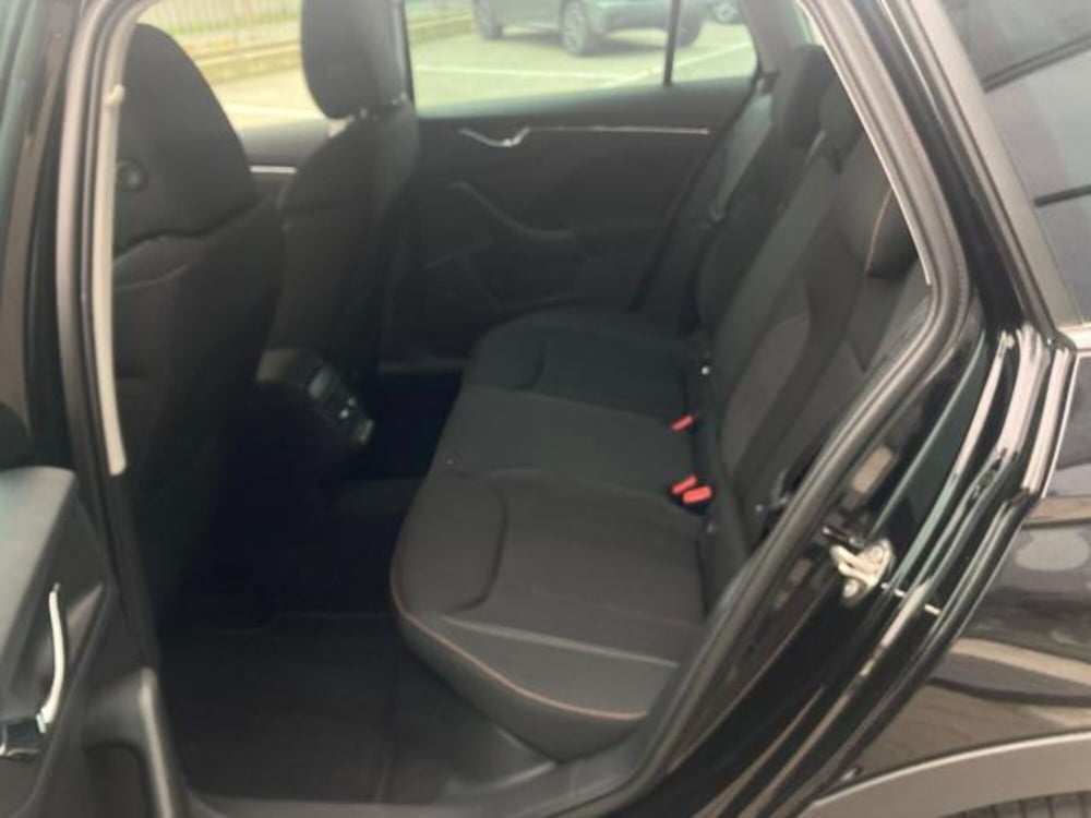 Skoda Kamiq usata a Novara (9)