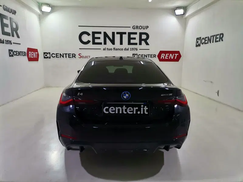 BMW i4 nuova a Salerno (5)