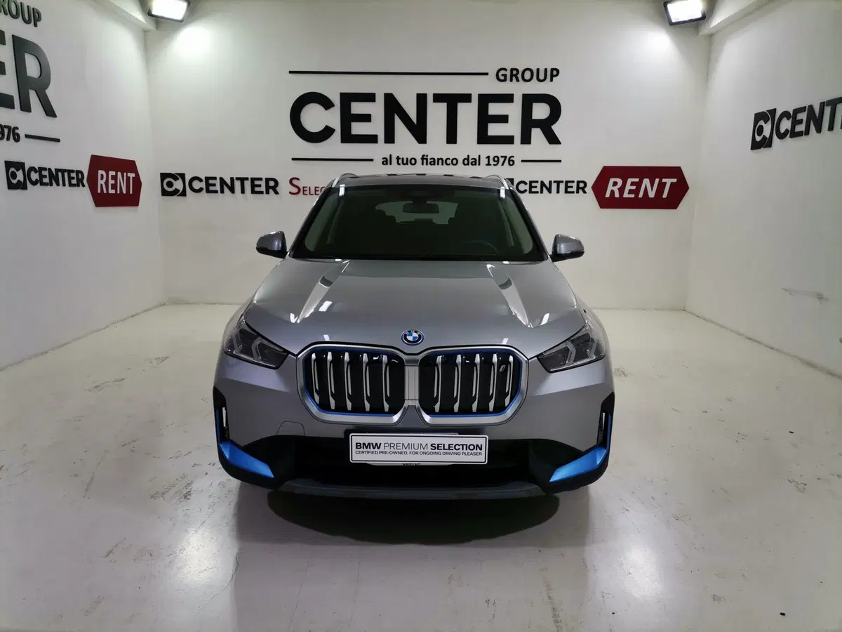 BMW iX1 nuova a Salerno (2)