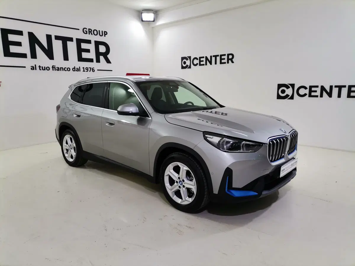 BMW iX1 nuova a Salerno (3)