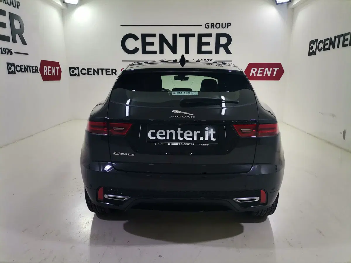 Jaguar E-Pace usata a Salerno (5)